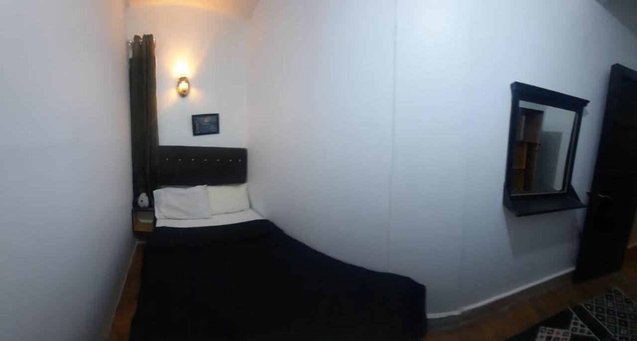 Happy Hostel Кайро Екстериор снимка